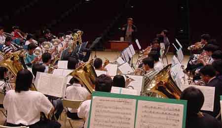 �X�e�[�W���猩���q�Ȃł��B�Ƃ����Ă����n�[�T���ł����E�E�E