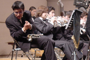 NOB�j���[�E�C���[�E�R���T�[�g